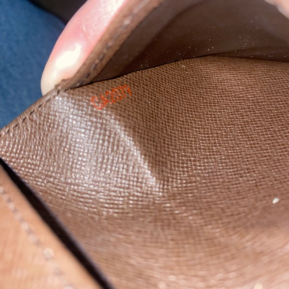 Pre-owned Louis Vuitton Damier
Ebene Leather Wallet Men's BiFold Wallet - Picture 9 of 12